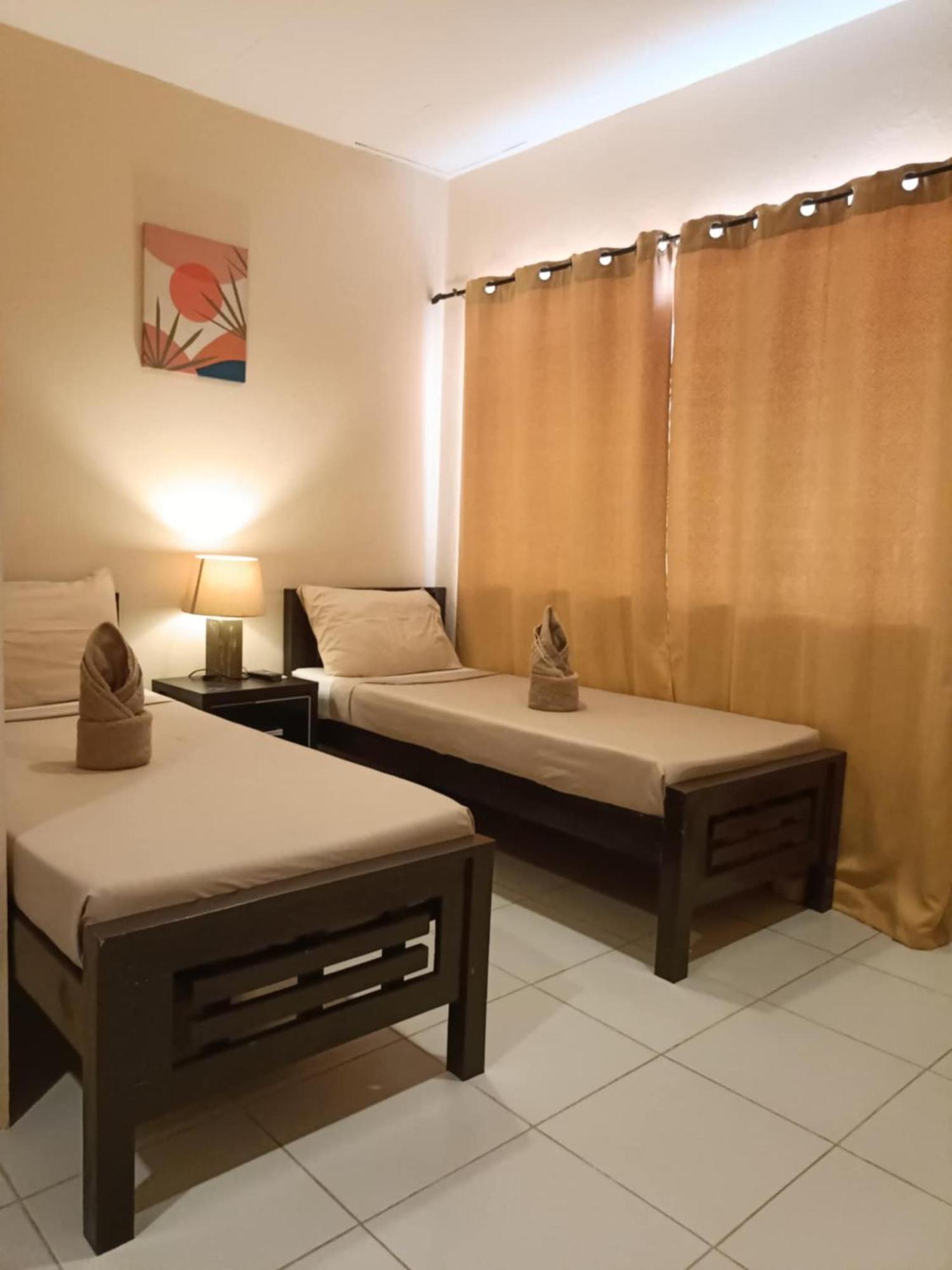 Claytown Pension House Dumaguete City Exterior foto